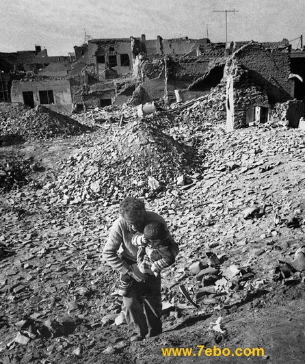 ویرانه های شهر دزفول بعد از بمباران عکاس صمدیان