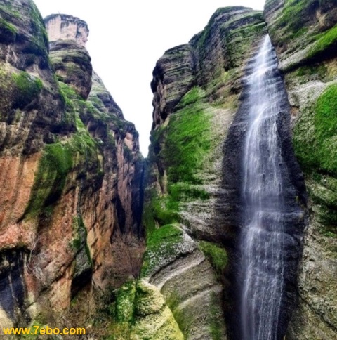 آبشار دالان یعنی لانه عقاب خرم آباد