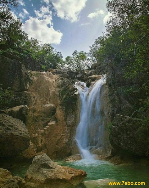 آبشار نای انگیز خرم آباد