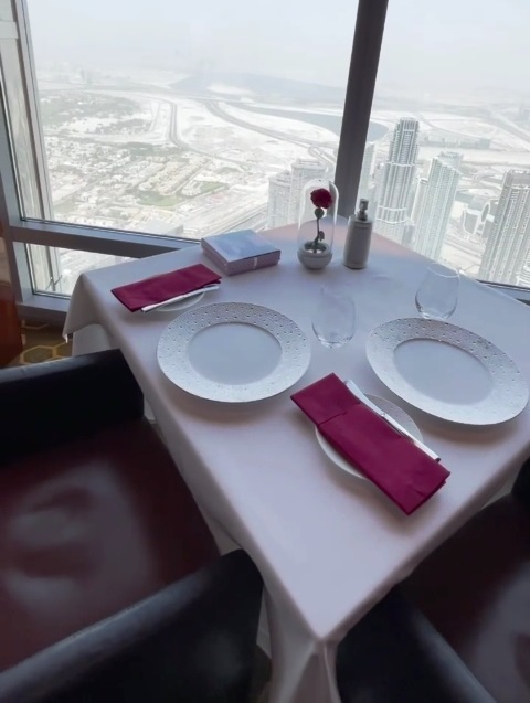 dubai atmosphere restaurant