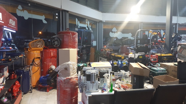 شهر ابزار ،موتور برق ، اره برقی ، دریل ، کارواش اهواز به مدیریت امیر زرگری