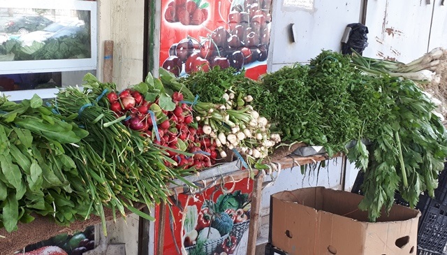 سوپر میوه فروشی نخل انواع میوه و سبزی ارسال درب منزل به مدیریت مهدی طرفی