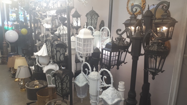 انواع چراغ پارکی،حیاطی،باغی پایه دار و دیواری اهواز به مدیریت صادقی