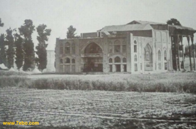 تالار آیینه