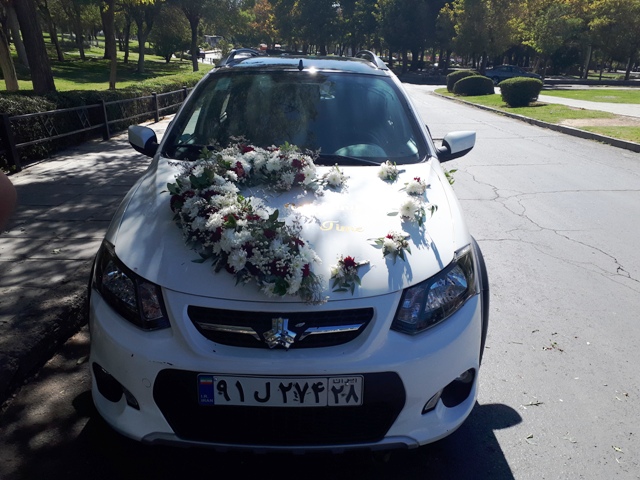 تشریفات گل خاطره ، نزئین ماشین عروس ملایر به مدیریت مسعود علییاری