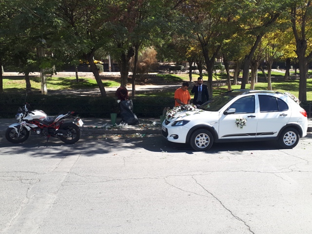 تشریفات گل خاطره ، نزئین ماشین عروس ملایر به مدیریت مسعود علییاری